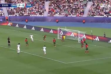 Pha đá phạt quyết định giúp tuyển Anh vô địch U21 Euro