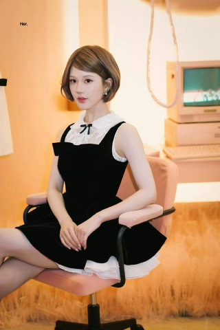 Hậu trầm cảm, Triệu Lộ Tư nhuận sắc trở lại với mái tóc ngắn và váy búp bê - 7