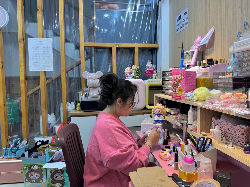Kiếm gần 1 triệu đồng/ngày nhờ nghề độ Baby Three, Labubu - 1 Kiếm gần 1 triệu đồng/ngày nhờ nghề độ Baby Three, Labubu - 1