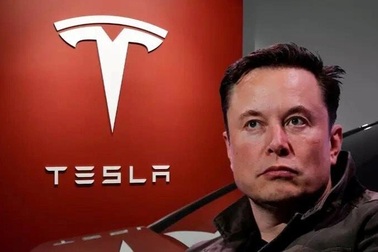 Elon Musk báo tin buồn đến hàng triệu chủ xe Tesla