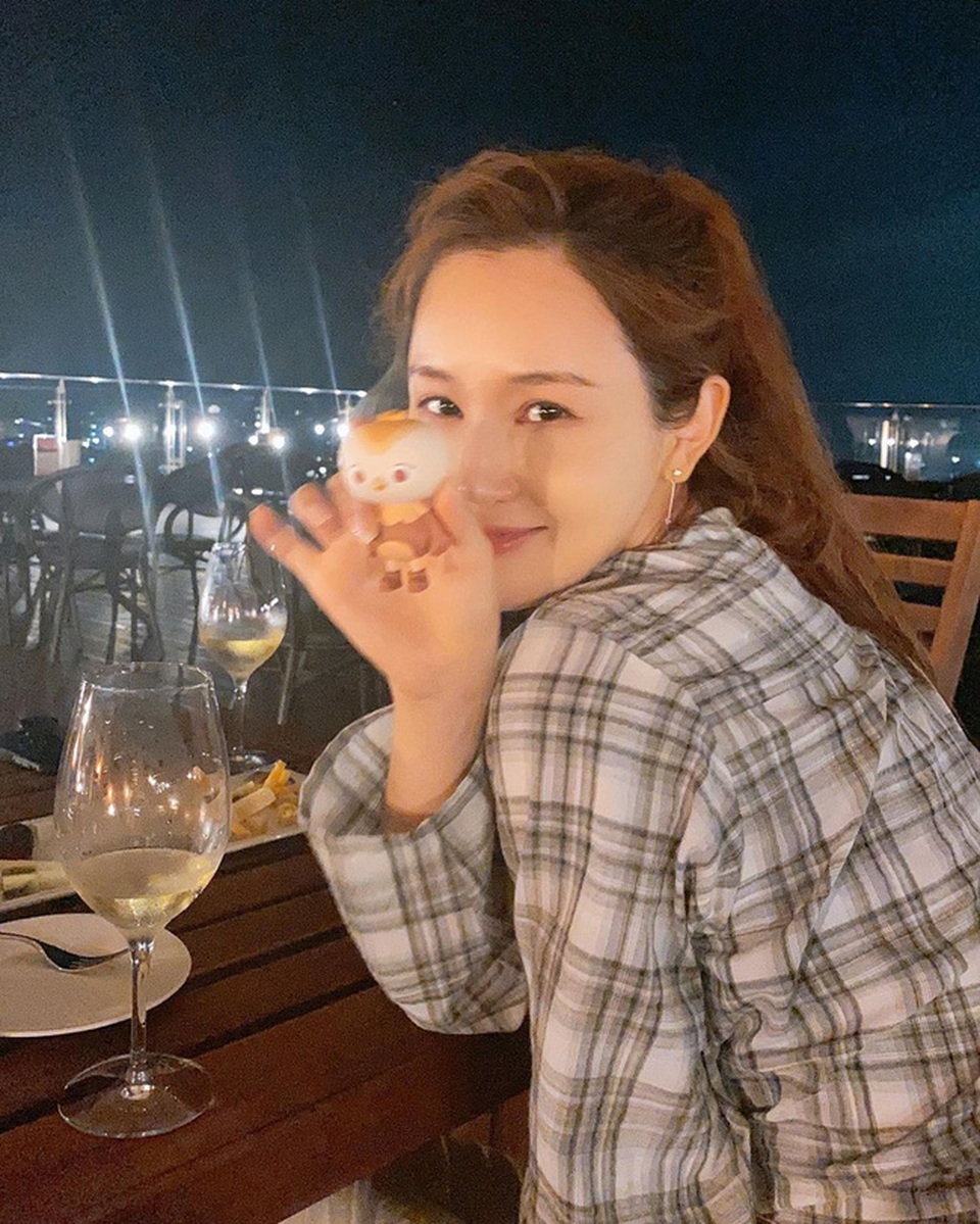 Mỹ nhân dao kéo xứ Hàn Lee Da Hae khác lạ sau nhiều năm ở ẩn - 18 Mỹ nhân dao kéo xứ Hàn Lee Da Hae khác lạ sau nhiều năm ở ẩn - 18