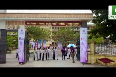 Khoảnh khắc khó quên ngày hội khóa 1999-2002 Trường Trực Ninh