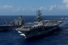 Trực thăng rơi ngay trên boong tàu sân bay Mỹ