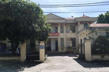 Nhầm 200 thùng tài sản của dân, cơ quan thi hành án nói do lỗi... đánh máy