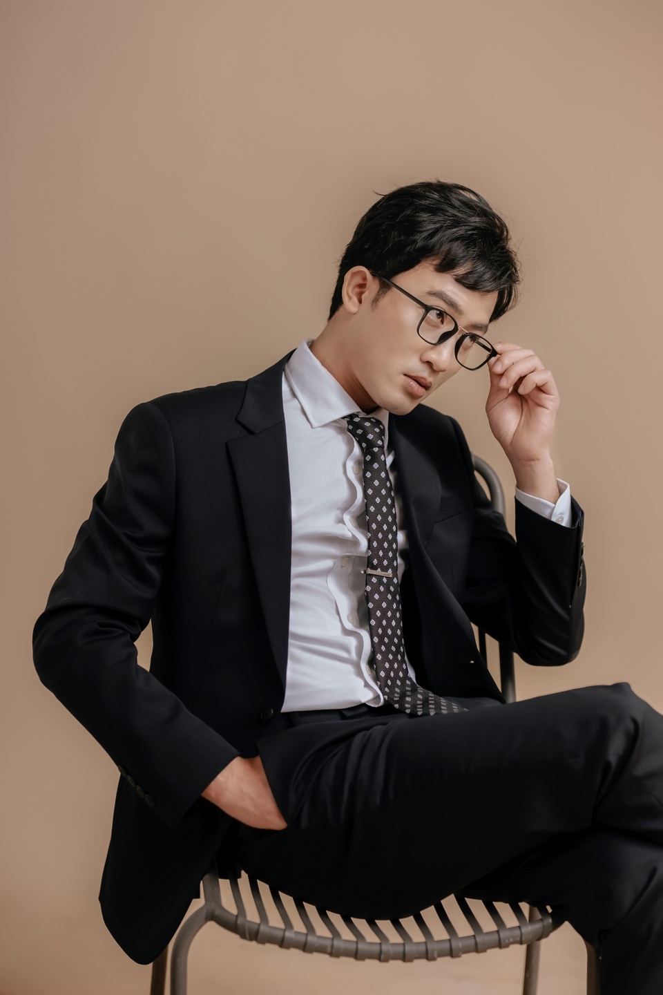 Doãn Quốc Đam Hướng dương ngược nắng thoát mác... giang hồ bụi bặm - 6 Doãn Quốc Đam Hướng dương ngược nắng thoát mác... giang hồ bụi bặm - 6