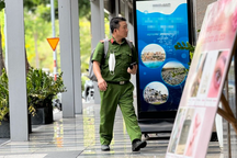 Biểu hiện của người chồng trước khi đâm vợ con rồi tự tử ở Khu đô thị Sala