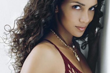 Halle Berry khát khao làm mẹ ở tuổi 40