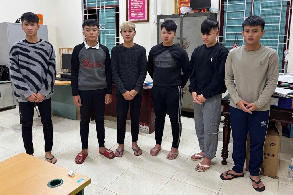 Ném một viên gạch, ba người tử vong - 1