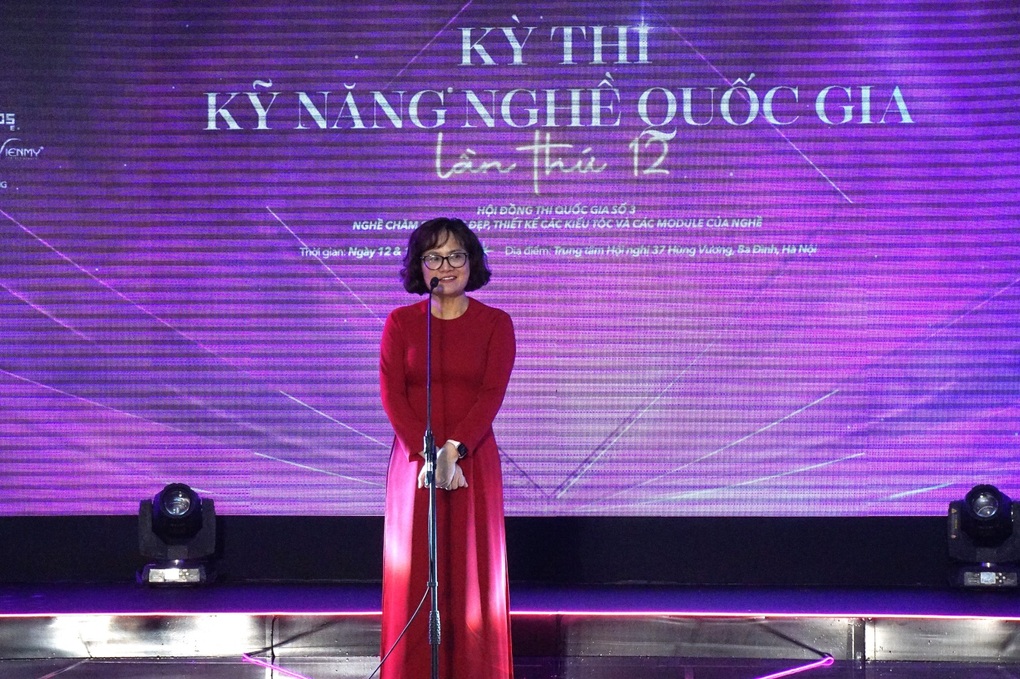 Lộ diện 6 thí sinh giải nhất nghề chăm sóc sắc đẹp và thiết kế kiểu tóc - 3 Lộ diện 6 thí sinh giải nhất nghề chăm sóc sắc đẹp và thiết kế kiểu tóc - 3
