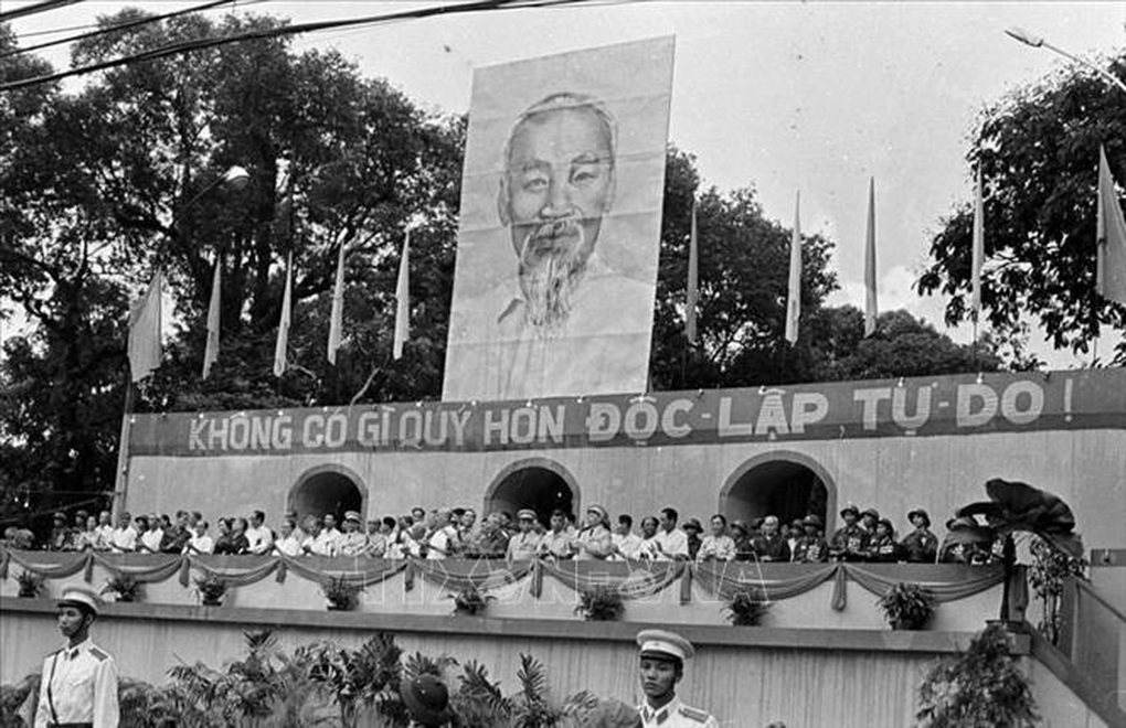 Cách mạng Tháng Tám 1945 mở ra thời đại mới rực rỡ trong lịch sử dân tộc - 4 Cách mạng Tháng Tám 1945 mở ra thời đại mới rực rỡ trong lịch sử dân tộc - 4