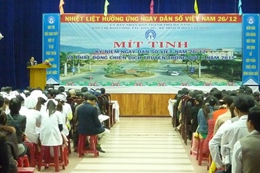 Tỷ lệ sinh con thứ 3 ở núi còn rất cao