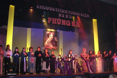 Tri ân cố NSND Phùng Há, đêm của nghĩa tình 