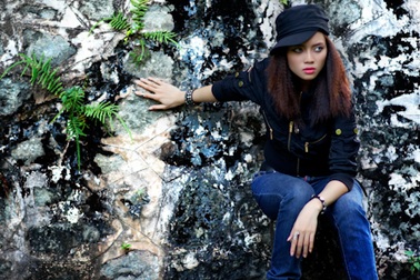 Hoàng Nghi Lâm: Sẽ thật liều nếu cover nhạc Hàn