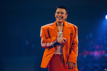 "Quý ông tia chớp" Trần Anh Huy khác lạ với hình ảnh mới