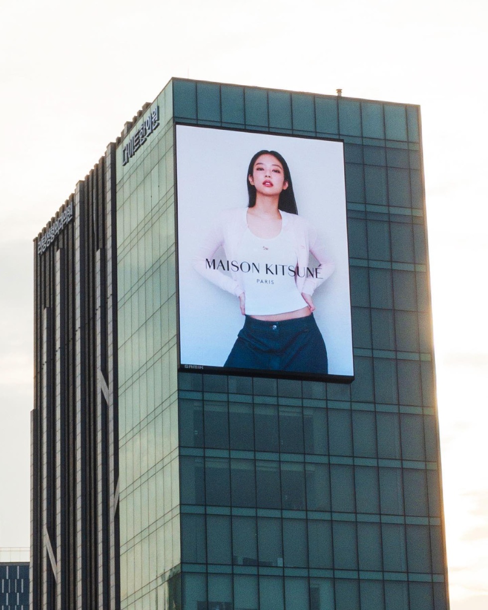 Nổi tiếng thế giới, Jennie có danh phận thế nào với Chanel và các hãng lớn? - 9 Nổi tiếng thế giới, Jennie có danh phận thế nào với Chanel và các hãng lớn? - 9