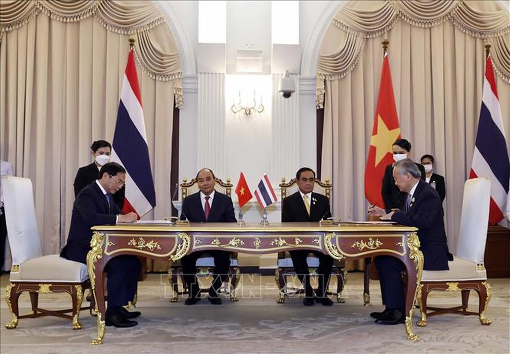 Chủ tịch nước Nguyễn Xuân Phúc hội đàm với Thủ tướng Thái Lan Prayut Chan-o-cha - 2 Chủ tịch nước Nguyễn Xuân Phúc hội đàm với Thủ tướng Thái Lan Prayut Chan-o-cha - 2