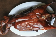 Ngỗng quay xách tay từ Đài Loan: Hàng nóng 2,5 triệu đồng/con