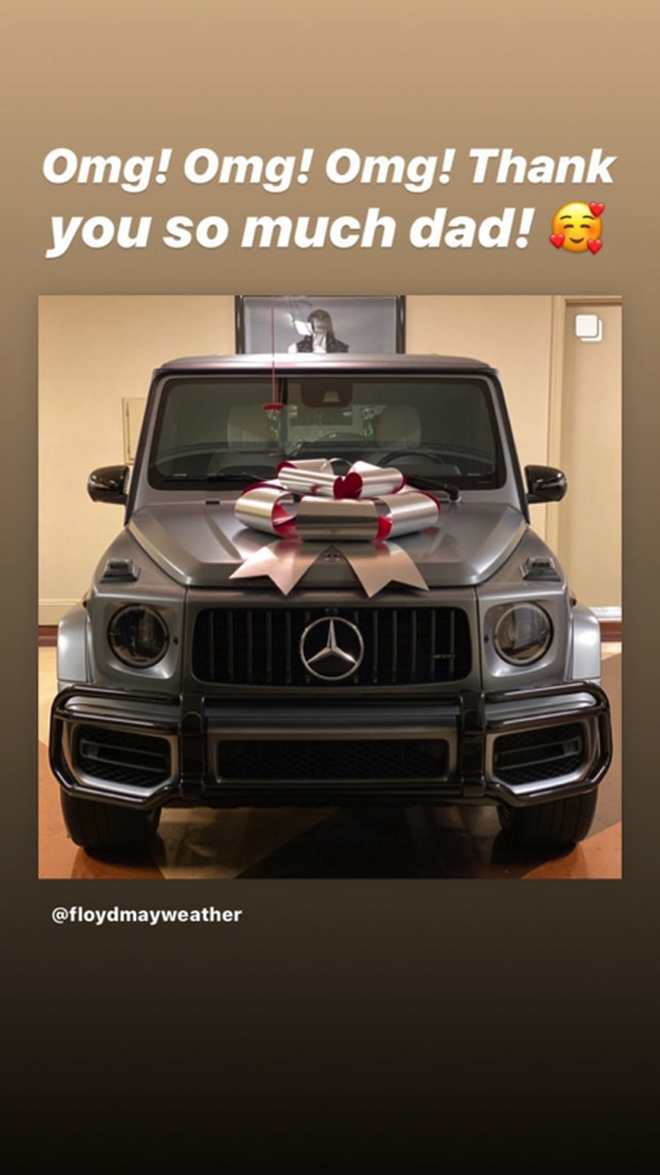 Floyd Mayweather chi hơn 4 tỉ đồng mua siêu xe tặng con gái “rượu” - 1 Floyd Mayweather chi hơn 4 tỉ đồng mua siêu xe tặng con gái “rượu” - 1
