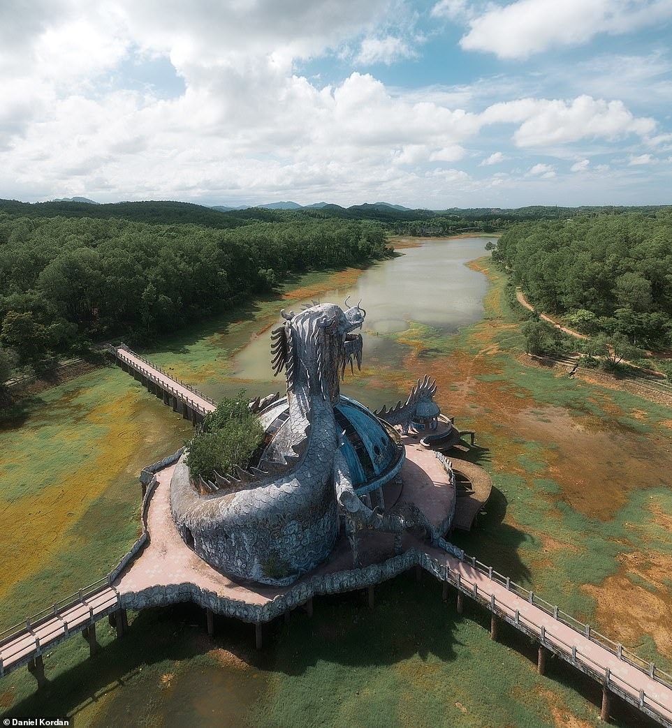 View - Khoảnh khắc Việt Nam đẹp như "nàng thơ" khiến khách Tây muốn đặt vé đi luôn | Báo Dân trí