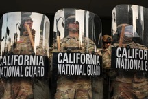 Biểu tình chống truy quét nhập cư lan rộng tại Mỹ