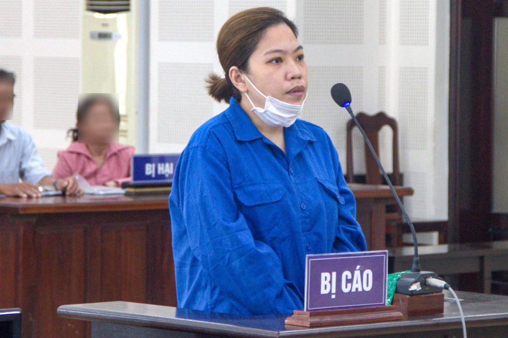 Đôi vợ chồng cắm cả xe máy lấy tiền đưa cho kẻ lừa đảo - 1 Đôi vợ chồng cắm cả xe máy lấy tiền đưa cho kẻ lừa đảo - 1