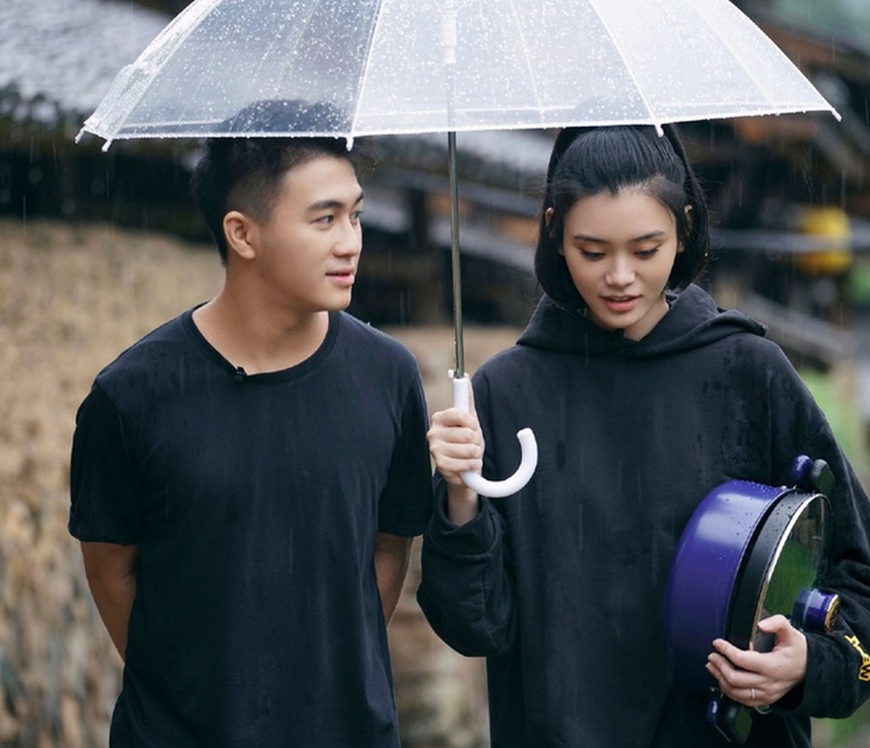 Siêu mẫu nội y Hề Mộng Dao: Từ bỏ sự nghiệp, tiếp tục sinh nở - 4 Siêu mẫu nội y Hề Mộng Dao: Từ bỏ sự nghiệp, tiếp tục sinh nở - 4
