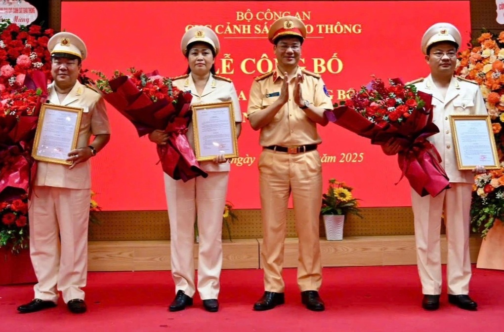 Lần đầu tiên Cục CSGT có nữ phó cục trưởng - 1 Lần đầu tiên Cục CSGT có nữ phó cục trưởng