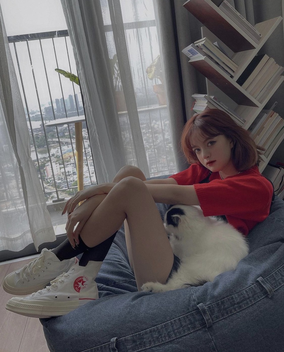 Nhịp sống hot girl: Hà Trúc công khai, Châu Bùi úp mở chuyện tình cảm - 21