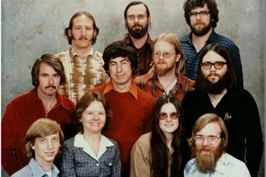 Bill Gates nói gì với nhân viên trong ngày Microsoft tròn 40 tuổi?