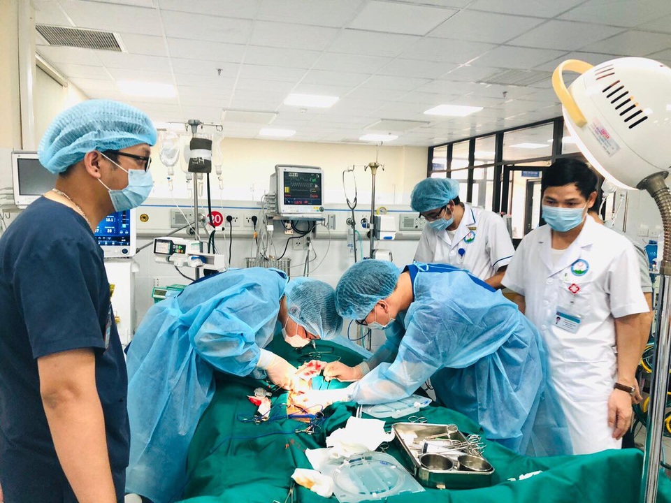 Người phụ nữ hồi sinh kỳ diệu dù ngừng tim 60 phút, sốc điện 2 lần - 2 Người phụ nữ hồi sinh kỳ diệu dù ngừng tim 60 phút, sốc điện 2 lần - 2