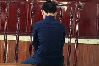 Nam sinh giết người vì bị uy hiếp quan hệ tình dục đồng tính