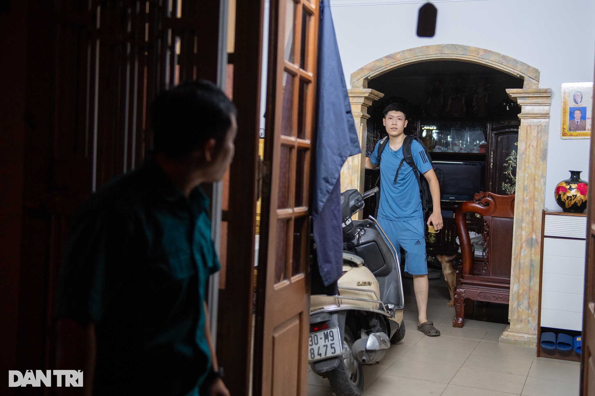 Hà Nội di dời trong đêm 160 người dân khỏi nhà tập thể cũ để tránh bão Yagi - 5 Hà Nội di dời trong đêm 160 người dân khỏi nhà tập thể cũ để tránh bão Yagi - 5