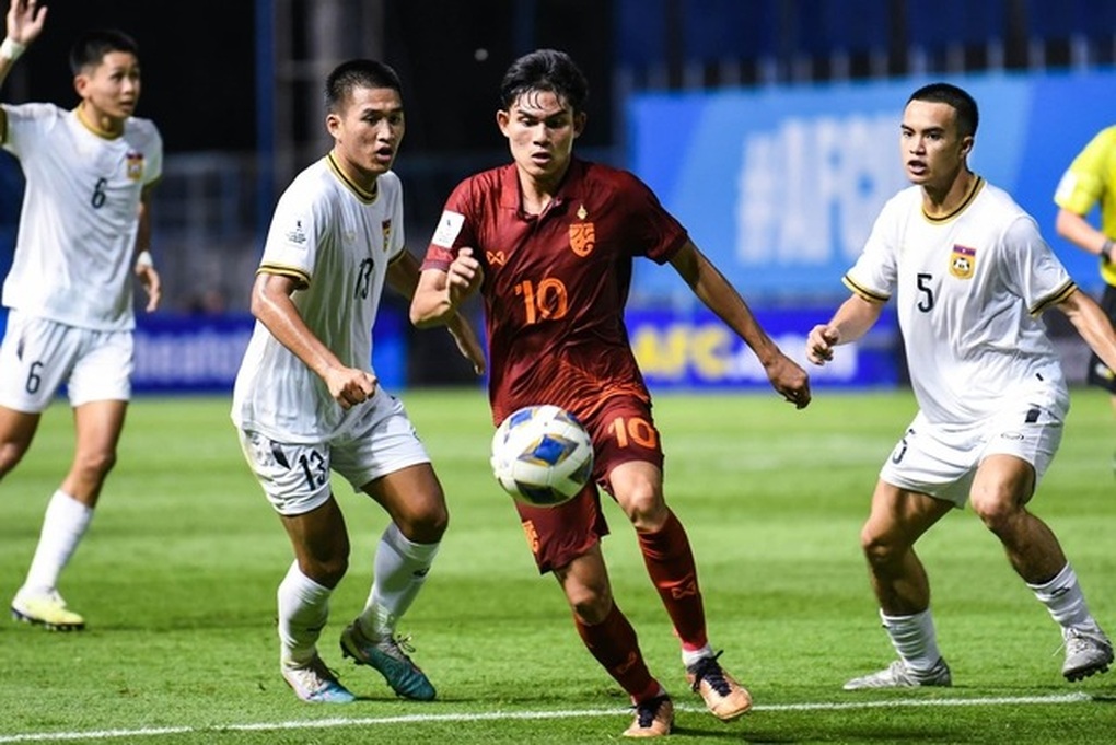 U17 Thái Lan nhọc nhằn đánh bại Lào trong trận ra quân giải châu Á - 1 U17 Thái Lan nhọc nhằn đánh bại Lào trong trận ra quân giải châu Á - 1