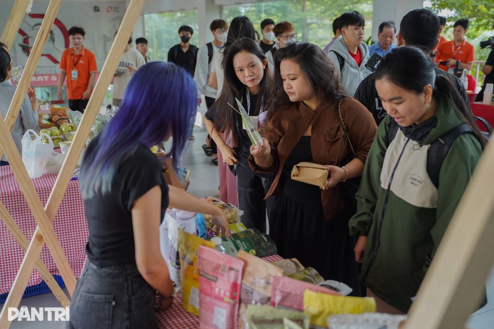 Sinh viên TPHCM tìm hiểu về nông nghiệp hữu cơ qua sự kiện “Organic Vibes”