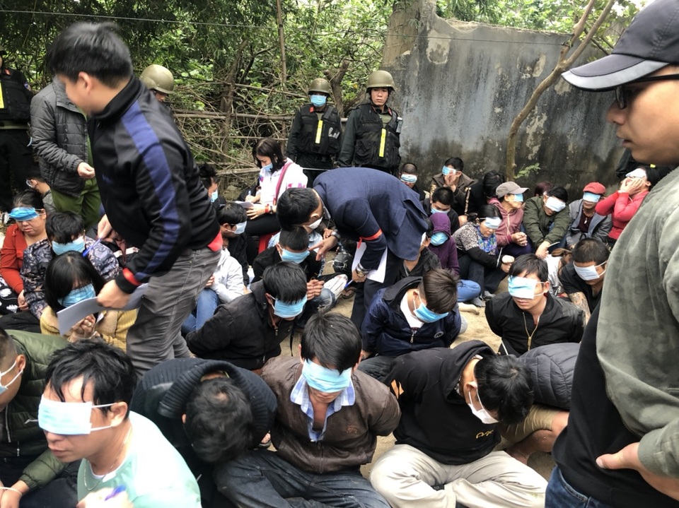 Đếm ngược 15 ngày liên tiếp phá án của cảnh sát hình sự - 2 Đếm ngược 15 ngày liên tiếp phá án của cảnh sát hình sự - 2