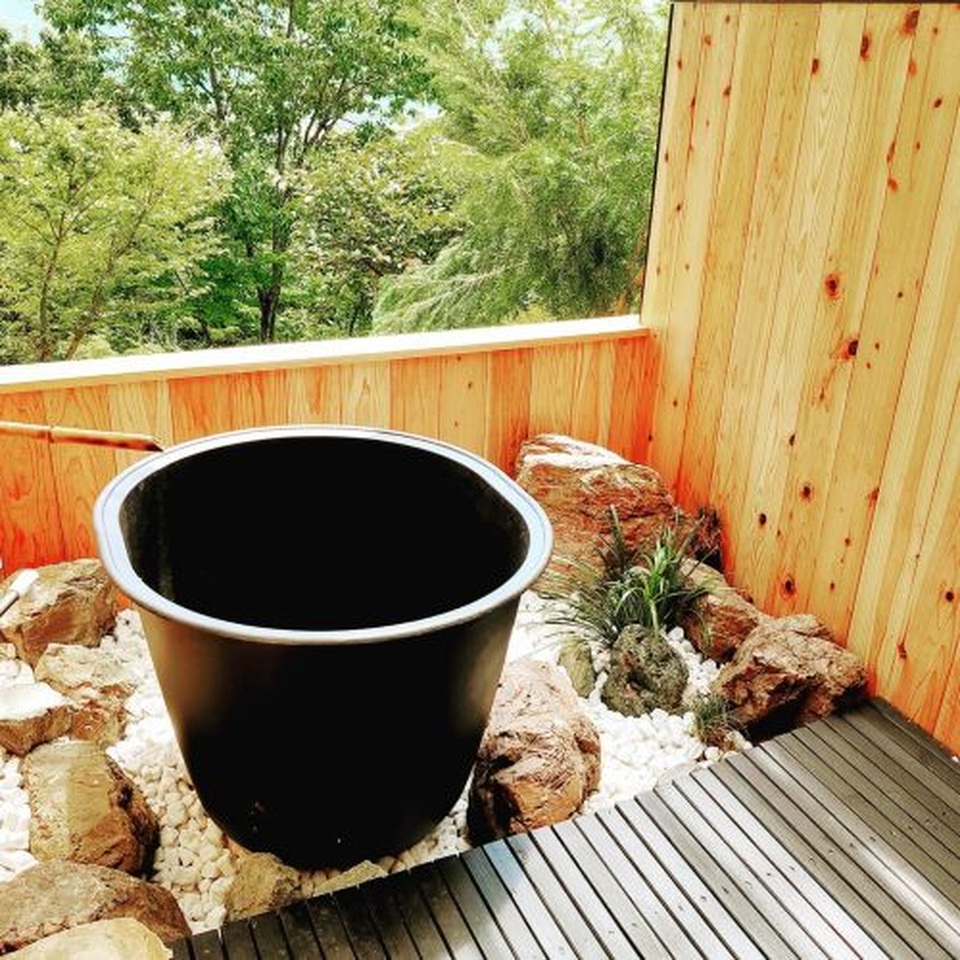 Theo chân người Nhật bao trọn cả ngọn núi để nghỉ dưỡng - 4