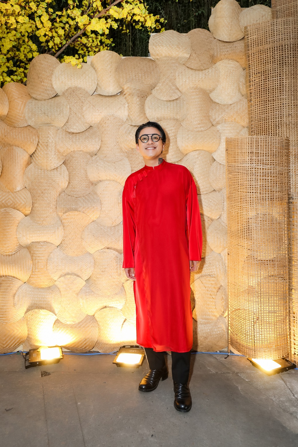 Tuấn Hưng lần đầu tham gia chương trình Gala nhạc Việt - 3 Tuấn Hưng lần đầu tham gia chương trình Gala nhạc Việt - 3