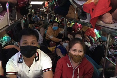 Cách ly hàng trăm người từ Lào, Thái Lan về qua cửa khẩu Cha Lo