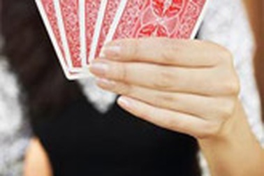 "Bóng hồng" mê "đỏ đen" 