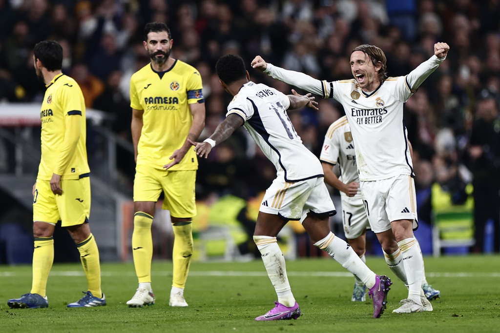 Bellingham và Modric ghi bàn, Real Madrid trở lại ngôi đầu bảng La Liga - 2