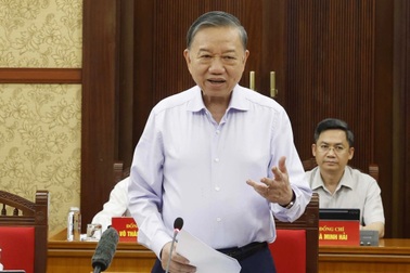 “Nông dân phải thành nông dân số, công nhân phải làm chủ công nghệ”