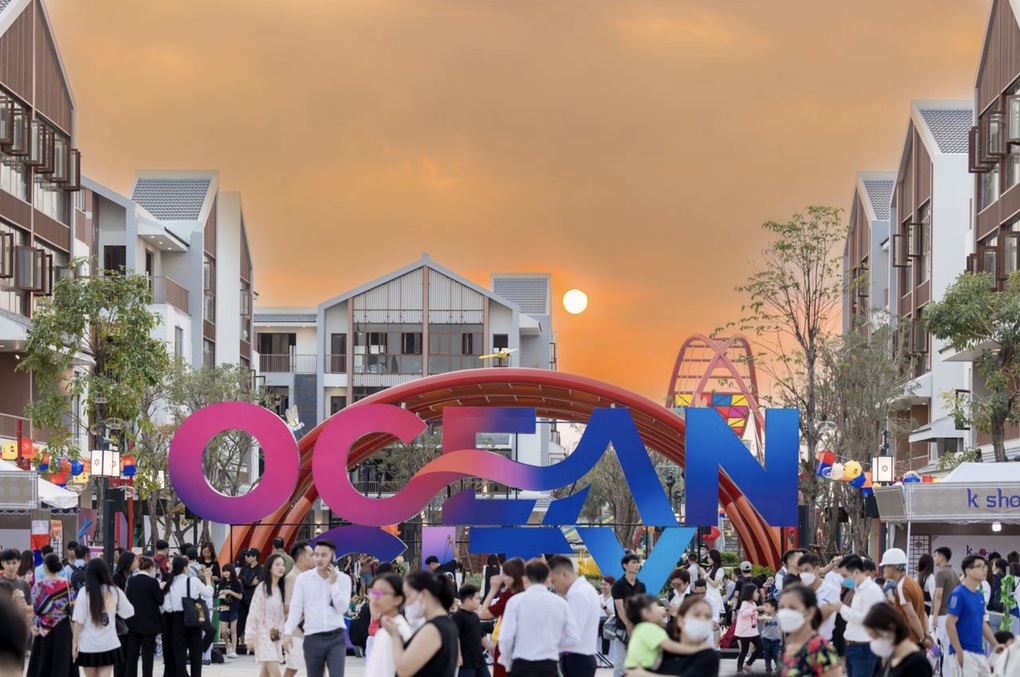 Loạt thương hiệu Hàn Quốc hiện diện tại K-Town ngay ngày khai trương - 4 Loạt thương hiệu Hàn Quốc hiện diện tại K-Town ngay ngày khai trương - 4