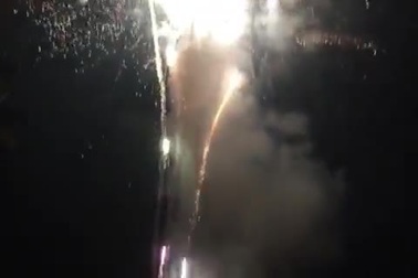 Pháo hoa đón Giao thừa ở Hội An.mp4