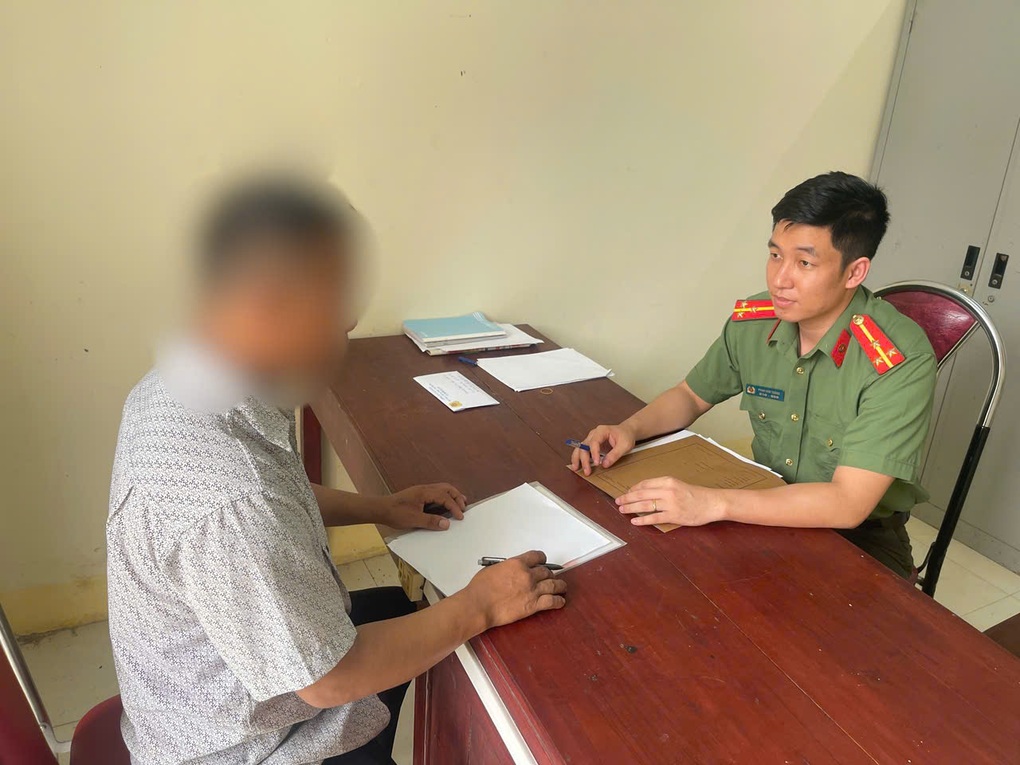 3 người dân bị phạt tiền vì mất hộ chiếu không khai báo - 1 3 người dân bị phạt tiền vì mất hộ chiếu không khai báo - 1