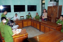 Thu gom hơn 90.000 khẩu trang vận chuyển trái phép sang biên giới