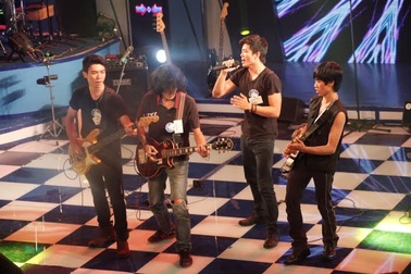 Nhạc sĩ Lê Quang ôn lại kỷ niệm 