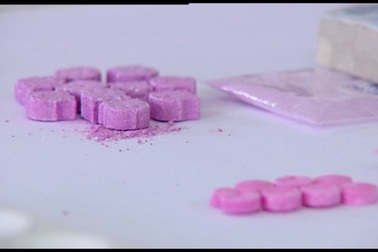 Sốc: Xuất hiện chất ma túy mới pha vào nước giải khát