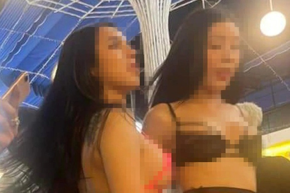 Diễn biến mới vụ chủ quán nhậu mở tiệc sexy câu khách - 1 Diễn biến mới vụ chủ quán nhậu mở tiệc sexy câu khách - 1