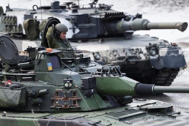 NATO tăng cường quân sự sát biên giới, Nga cảnh báo đanh thép