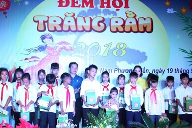 Trung thu sớm ở vùng "rốn lũ" Chương Mỹ